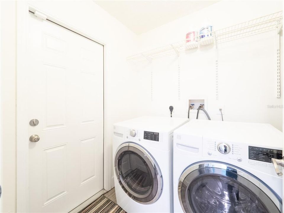 Active With Contract: $335,000 (4 beds, 2 baths, 1463 Square Feet)