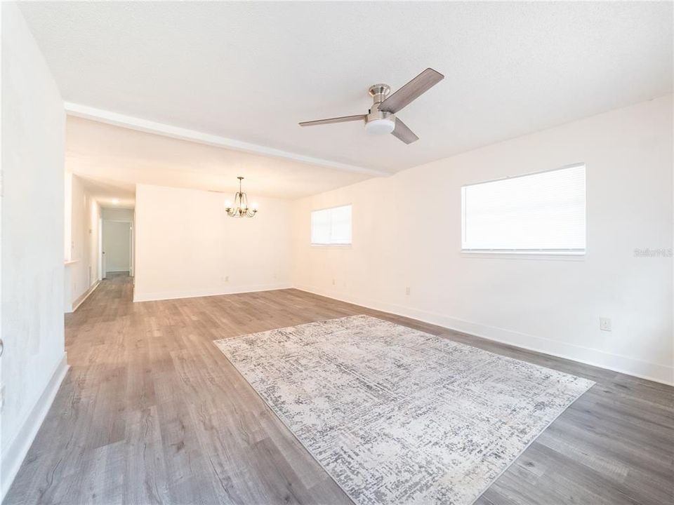 Active With Contract: $335,000 (4 beds, 2 baths, 1463 Square Feet)