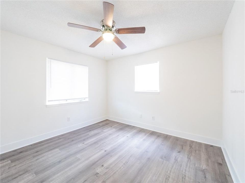 Active With Contract: $335,000 (4 beds, 2 baths, 1463 Square Feet)