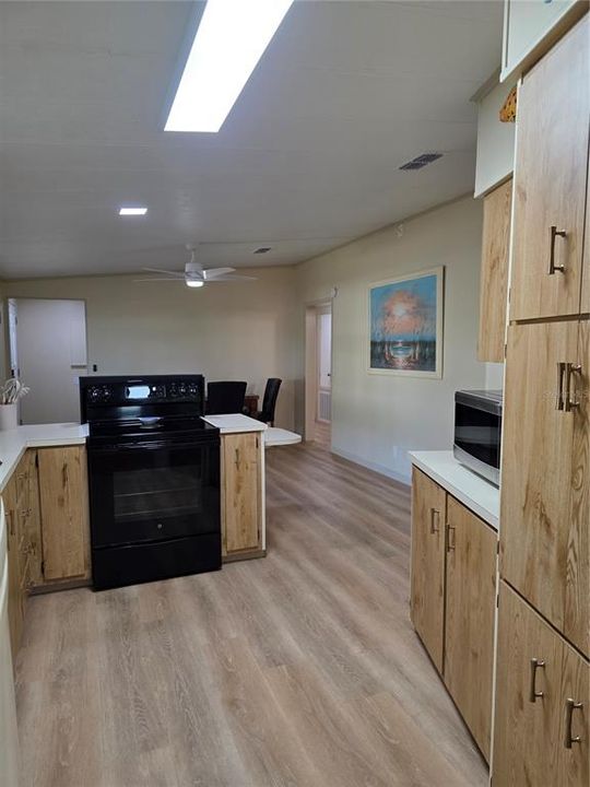 En Venta: $169,000 (2 camas, 2 baños, 1352 Pies cuadrados)