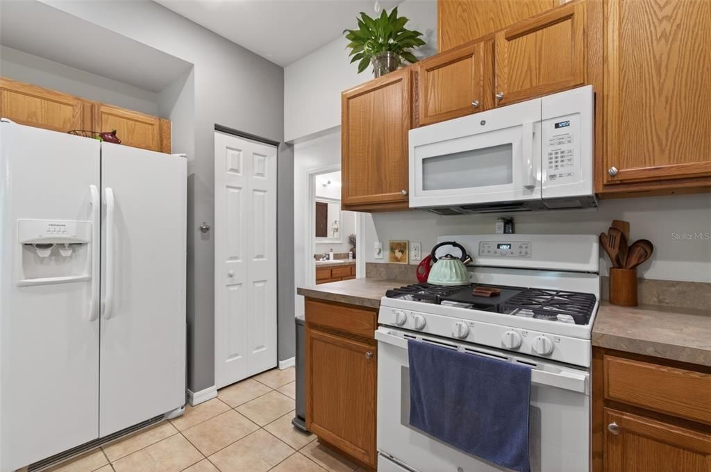 Activo con contrato: $284,900 (4 camas, 2 baños, 1538 Pies cuadrados)
