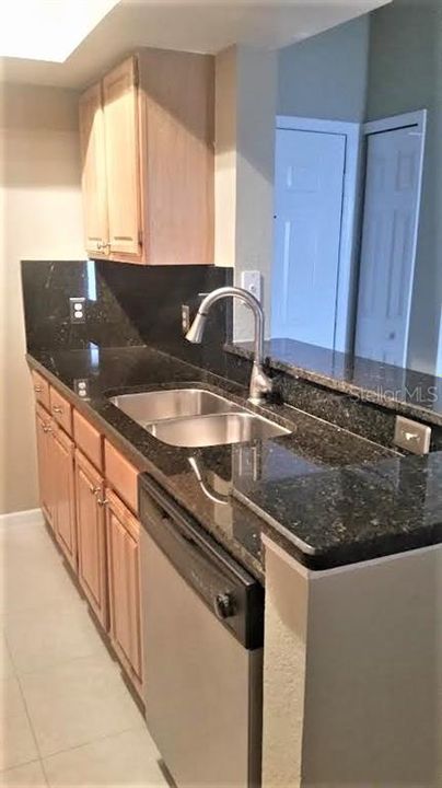 В аренду: $1,550 (1 спален, 1 ванн, 721 Квадратных фут)