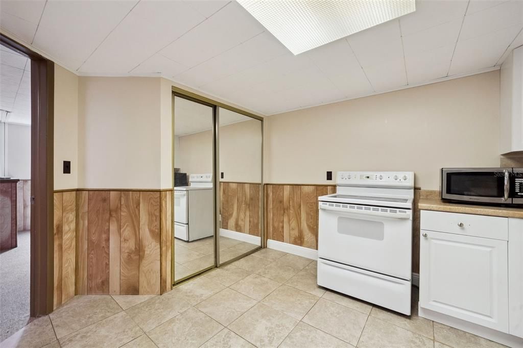 На продажу: $699,900 (6 спален, 4 ванн, 3528 Квадратных фут)
