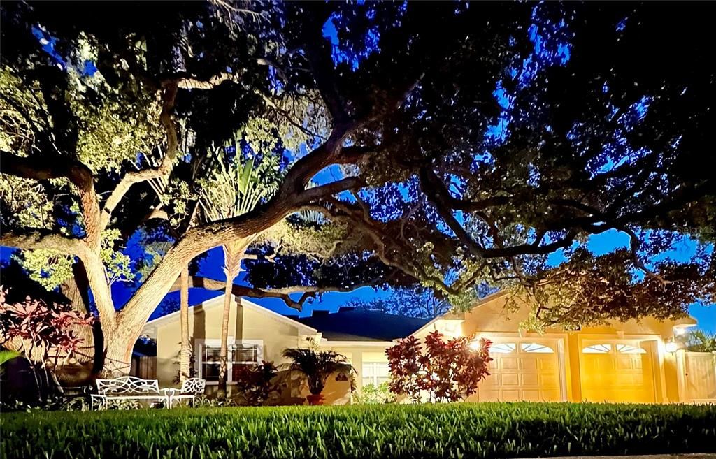 Activo con contrato: $840,000 (3 camas, 2 baños, 2380 Pies cuadrados)