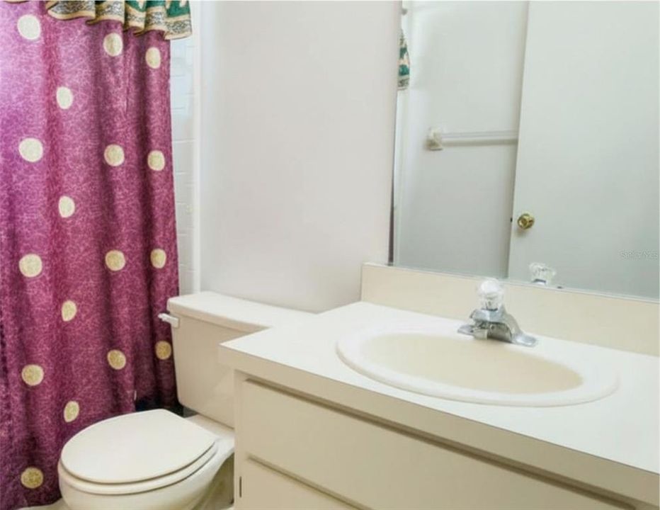 Active With Contract: $285,000 (3 beds, 2 baths, 1134 Square Feet)