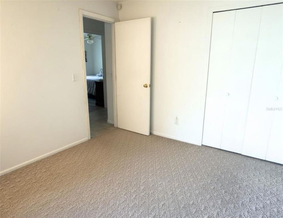 Active With Contract: $285,000 (3 beds, 2 baths, 1134 Square Feet)
