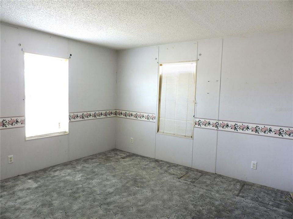 En Venta: $539,900 (3 camas, 2 baños, 1728 Pies cuadrados)