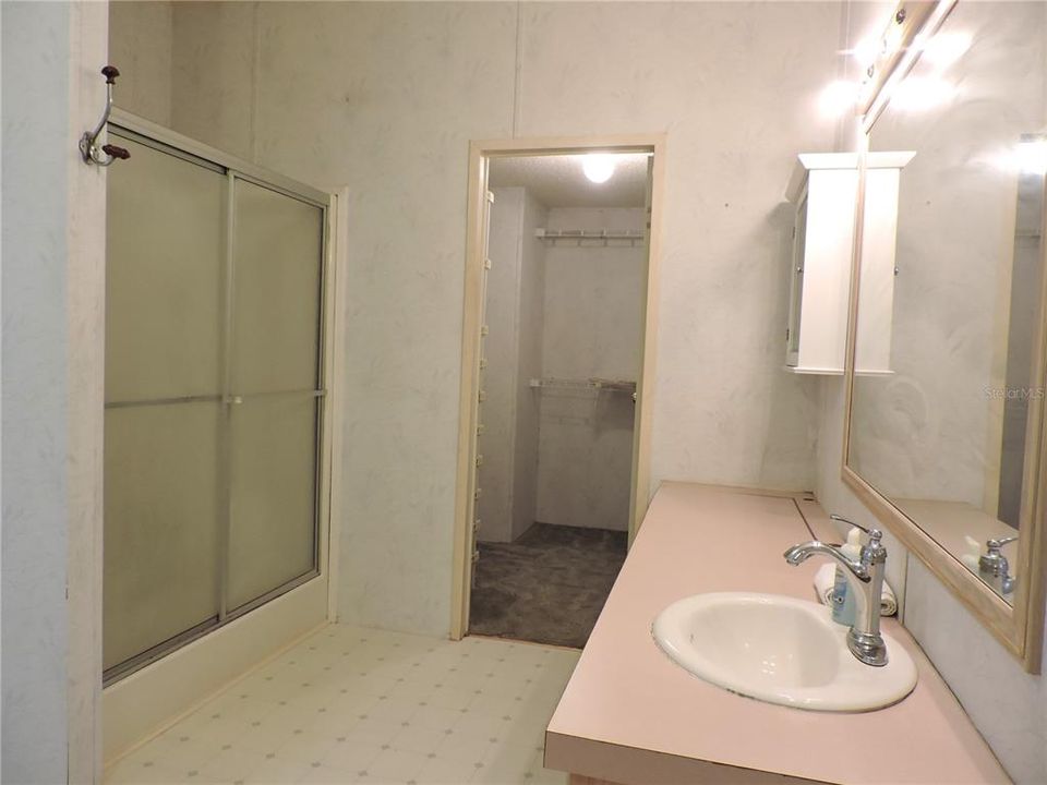 En Venta: $539,900 (3 camas, 2 baños, 1728 Pies cuadrados)