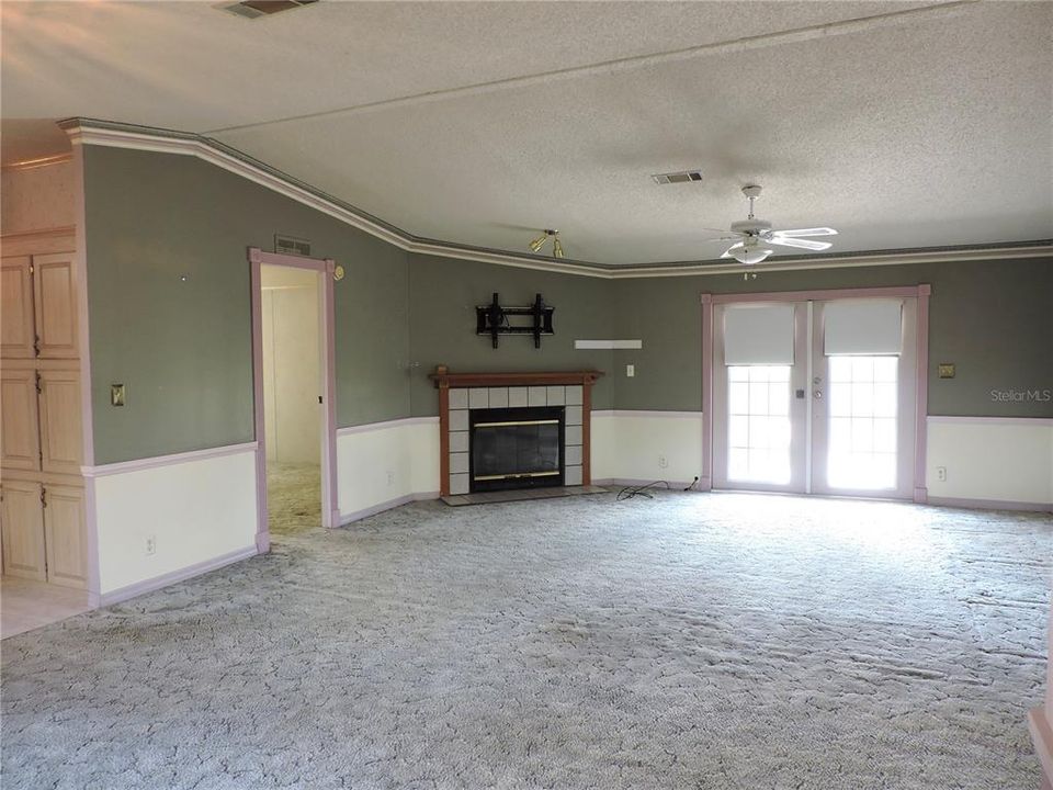 En Venta: $539,900 (3 camas, 2 baños, 1728 Pies cuadrados)