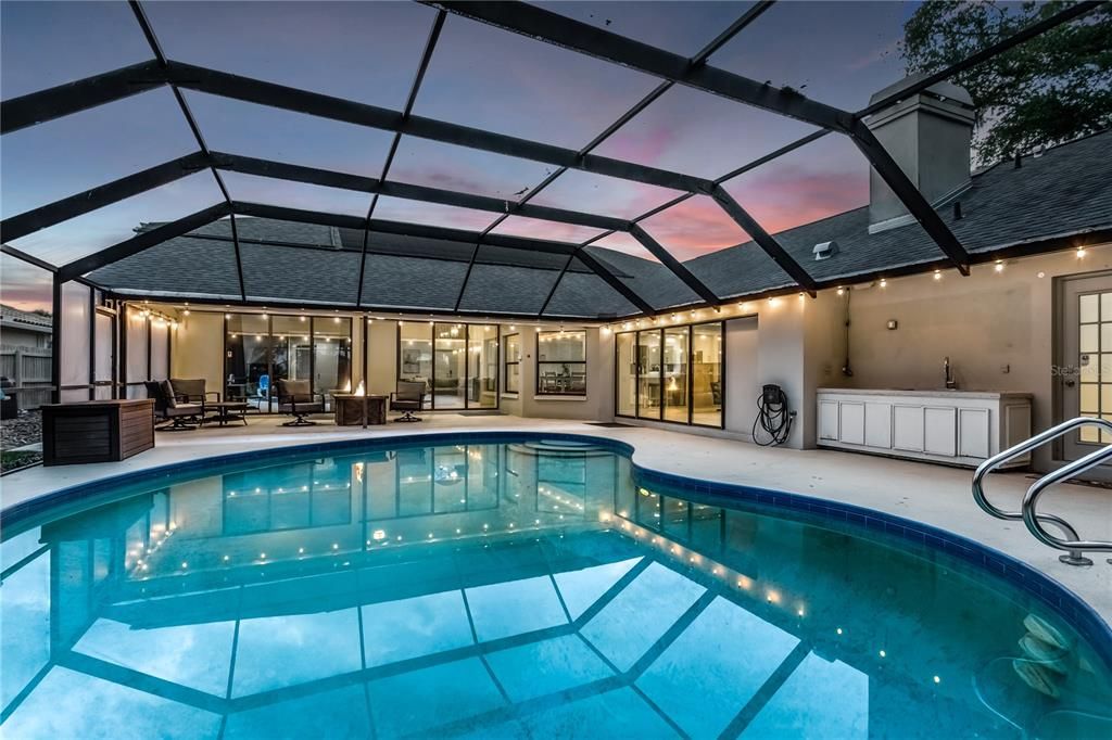 Activo con contrato: $785,000 (4 camas, 3 baños, 2831 Pies cuadrados)