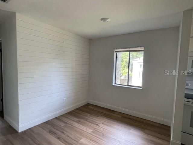 На продажу: $150,000 (2 спален, 1 ванн, 1020 Квадратных фут)