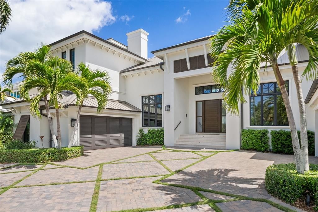 For Sale: $12,500,000 (6 beds, 5 baths, 7037 Square Feet)