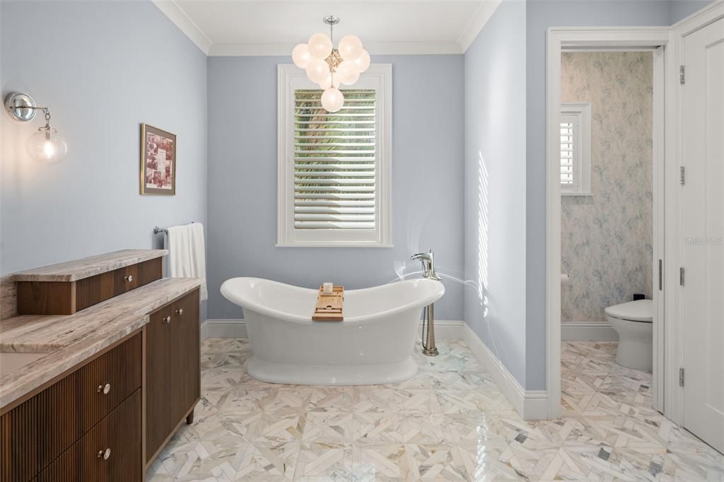 For Sale: $12,500,000 (6 beds, 5 baths, 7037 Square Feet)