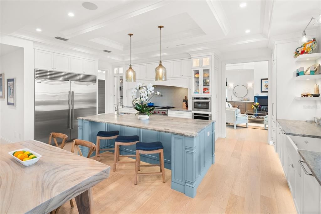 For Sale: $12,500,000 (6 beds, 5 baths, 7037 Square Feet)