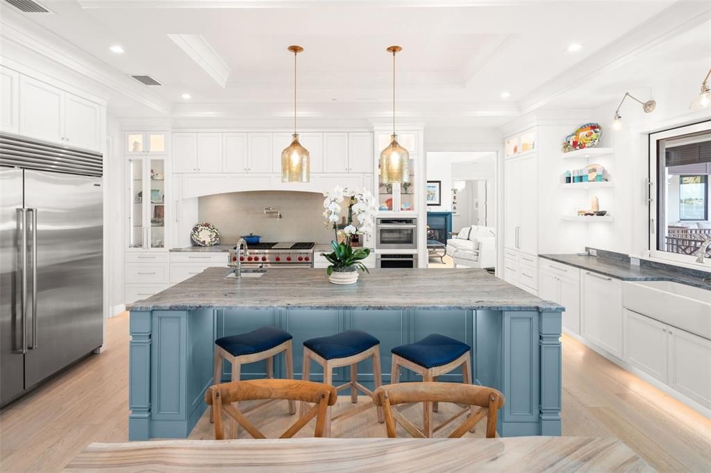 For Sale: $12,500,000 (6 beds, 5 baths, 7037 Square Feet)