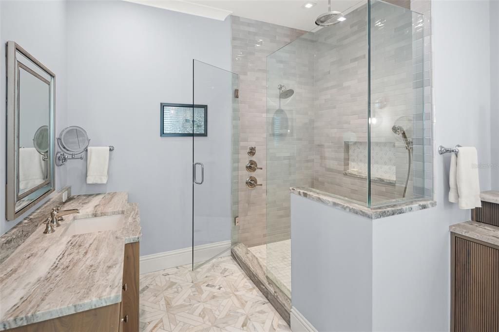 For Sale: $12,500,000 (6 beds, 5 baths, 7037 Square Feet)