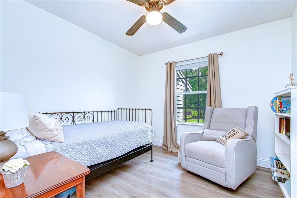 For Sale: $525,000 (3 beds, 2 baths, 1204 Square Feet)