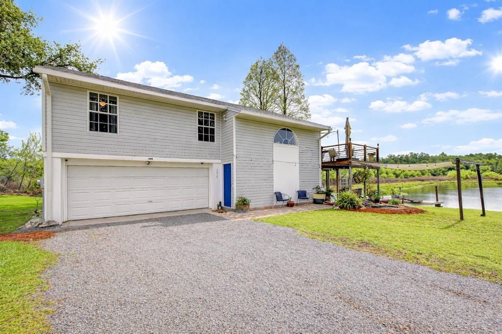 For Sale: $525,000 (3 beds, 2 baths, 1204 Square Feet)
