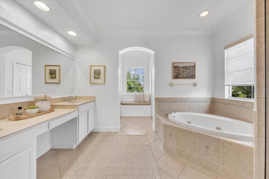 For Sale: $1,300,000 (5 beds, 3 baths, 3786 Square Feet)