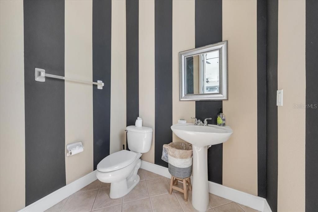 For Sale: $1,300,000 (5 beds, 3 baths, 3786 Square Feet)