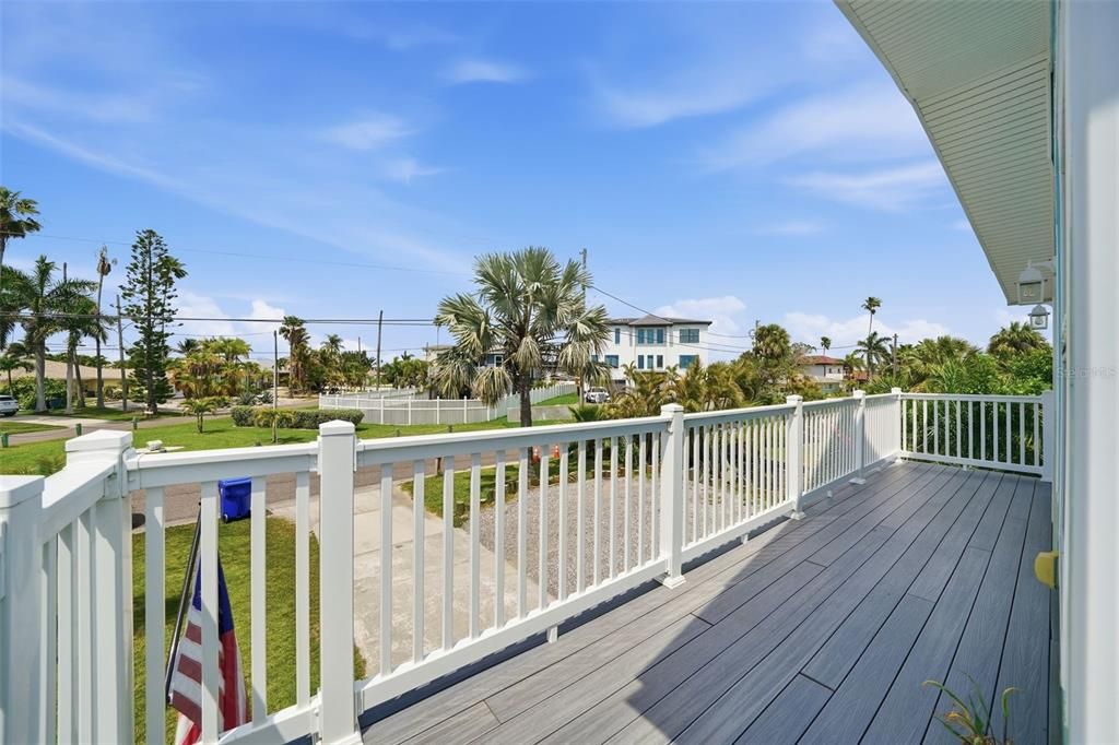 For Sale: $775,000 (3 beds, 2 baths, 1200 Square Feet)
