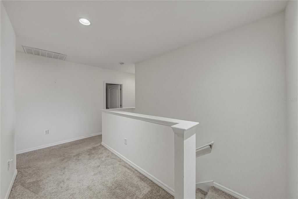 Active With Contract: $264,000 (3 beds, 2 baths, 1689 Square Feet)