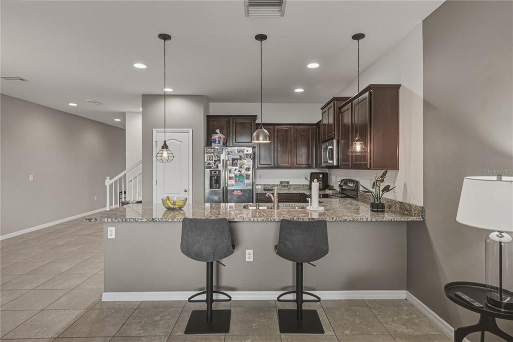 Active With Contract: $264,000 (3 beds, 2 baths, 1689 Square Feet)