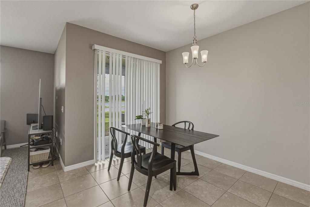Active With Contract: $264,000 (3 beds, 2 baths, 1689 Square Feet)