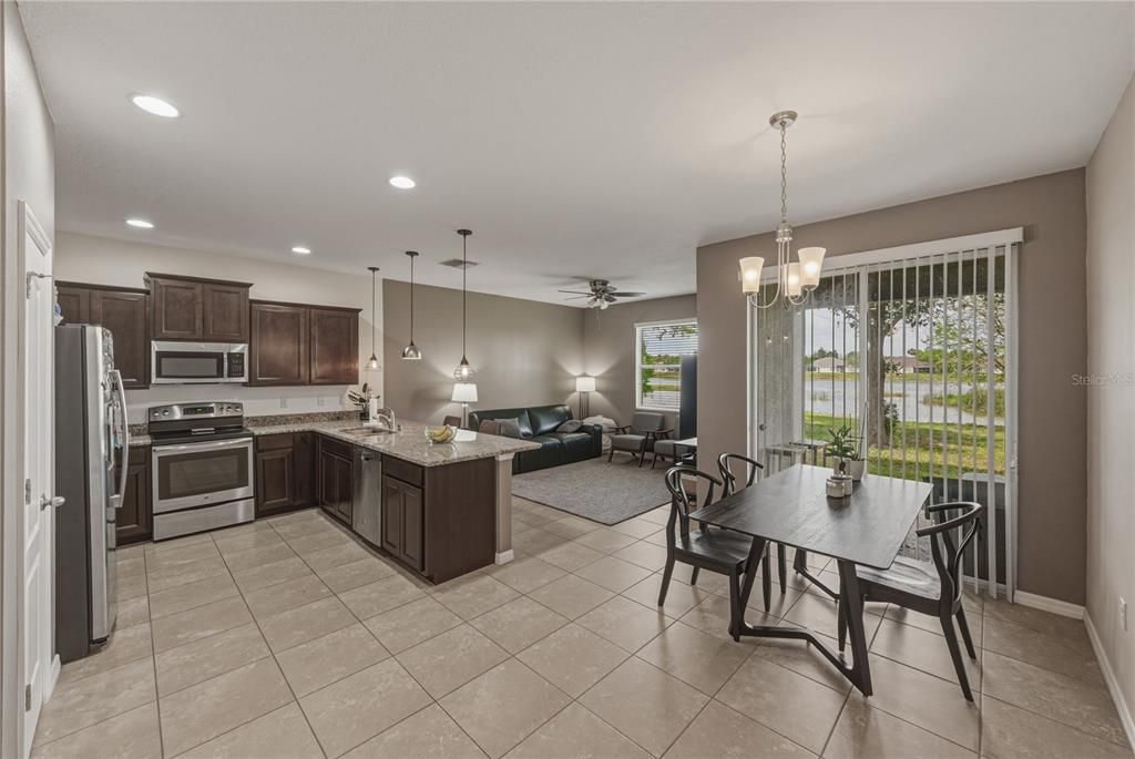 Active With Contract: $264,000 (3 beds, 2 baths, 1689 Square Feet)