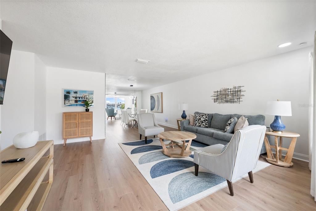 For Rent: $11,000 (3 beds, 2 baths, 3410 Square Feet)