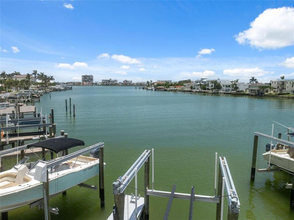 For Rent: $11,000 (3 beds, 2 baths, 3410 Square Feet)