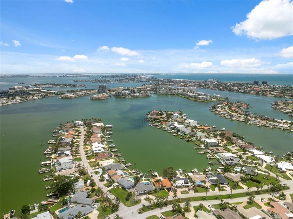 For Rent: $11,000 (3 beds, 2 baths, 3410 Square Feet)