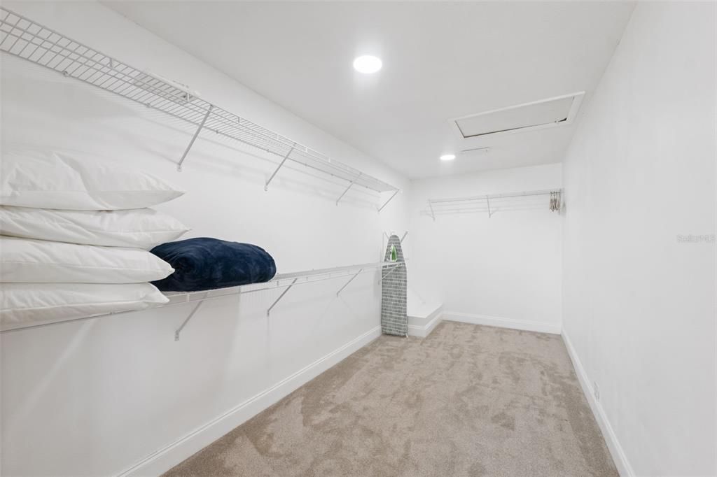 For Rent: $11,000 (3 beds, 2 baths, 3410 Square Feet)