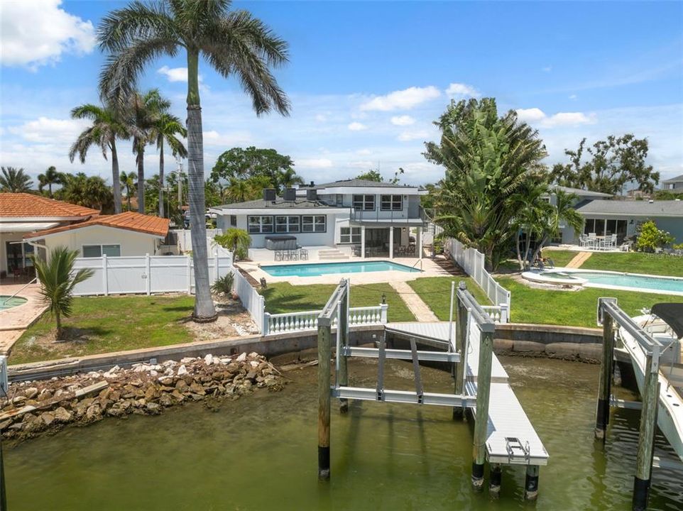 For Rent: $11,000 (3 beds, 2 baths, 3410 Square Feet)