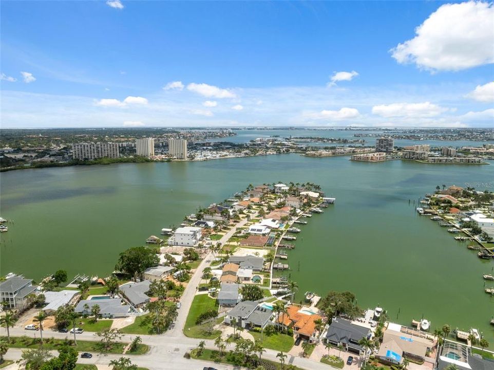 For Rent: $11,000 (3 beds, 2 baths, 3410 Square Feet)