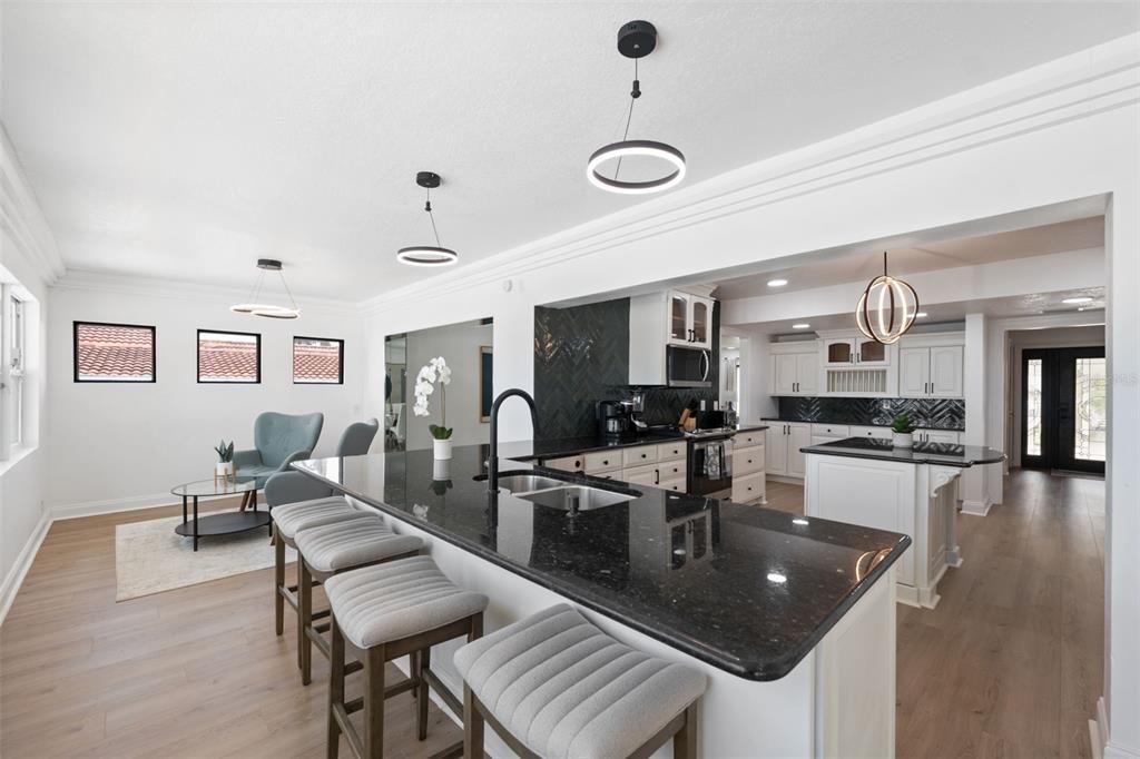 For Rent: $11,000 (3 beds, 2 baths, 3410 Square Feet)