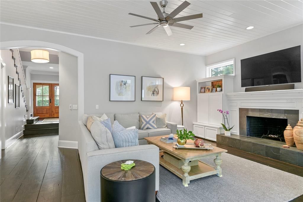 Active With Contract: $1,875,000 (4 beds, 4 baths, 3657 Square Feet)