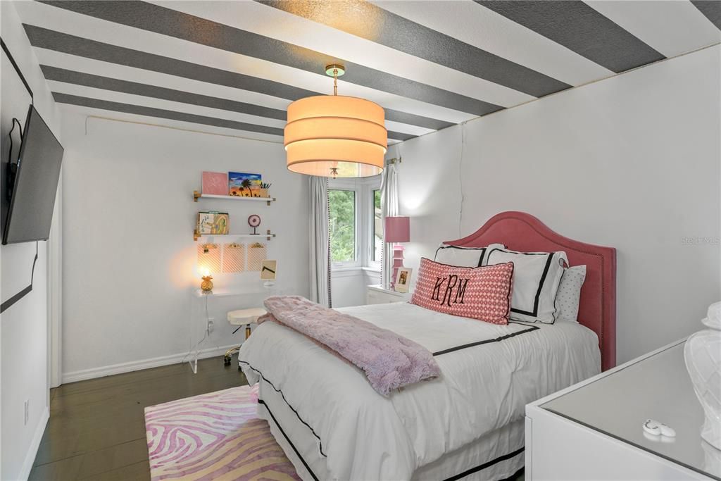 Active With Contract: $1,875,000 (4 beds, 4 baths, 3657 Square Feet)