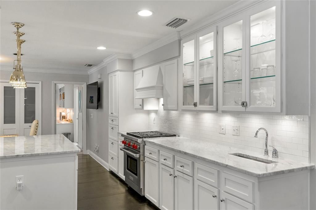 Active With Contract: $1,875,000 (4 beds, 4 baths, 3657 Square Feet)