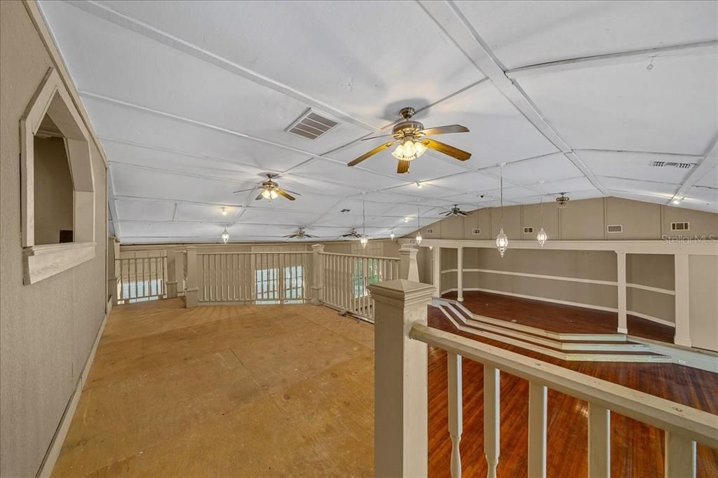 Active With Contract: $330,000 (0 beds, 0 baths, 3242 Square Feet)