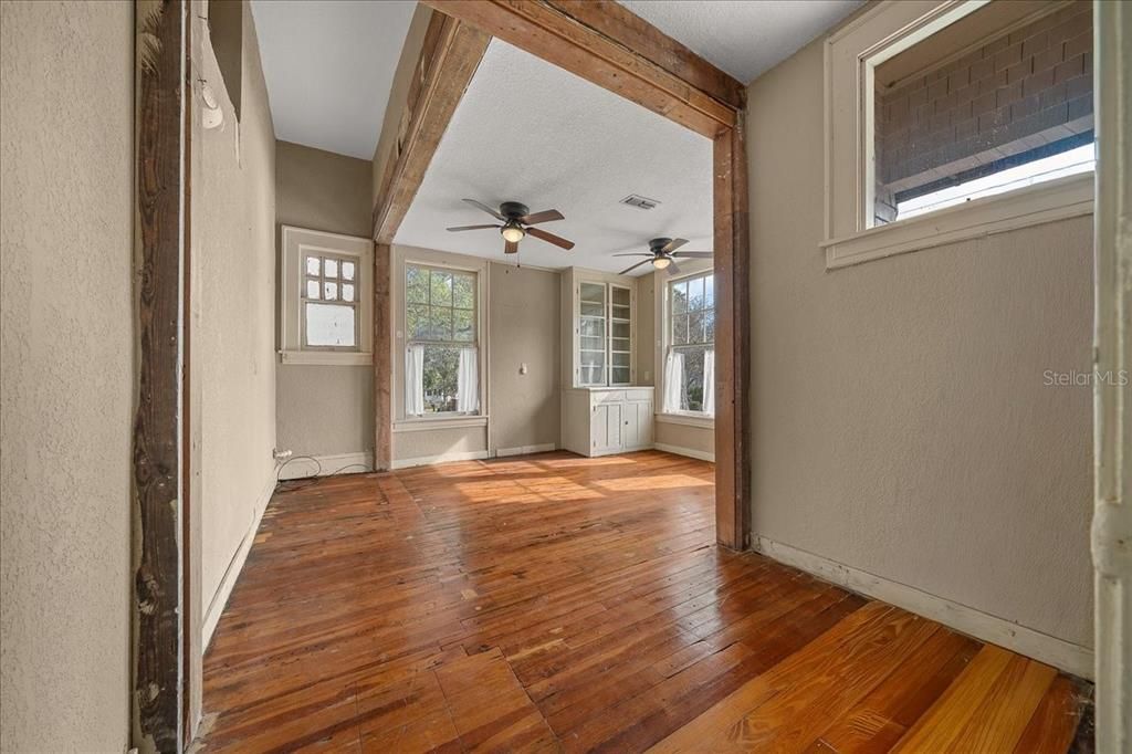 Active With Contract: $330,000 (0 beds, 0 baths, 3242 Square Feet)