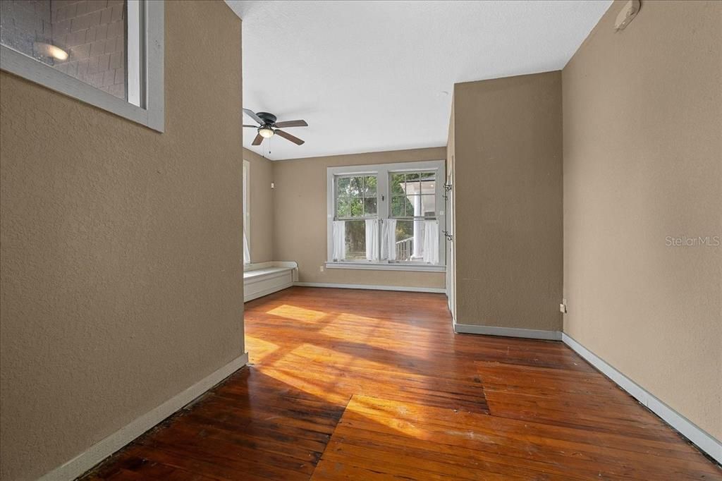 Active With Contract: $330,000 (0 beds, 0 baths, 3242 Square Feet)