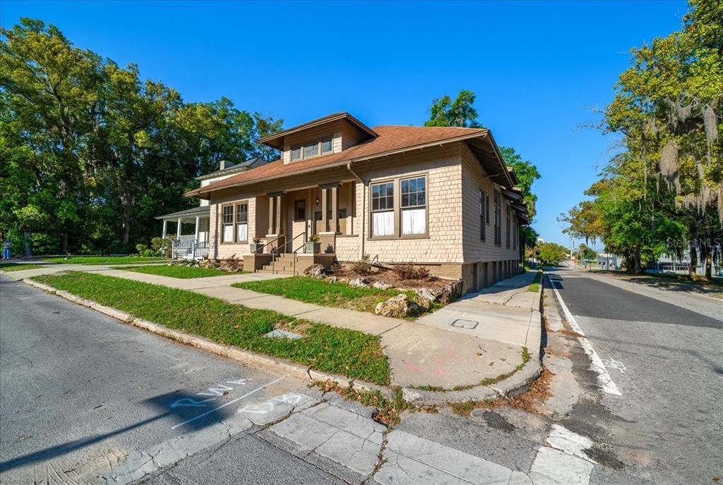 Active With Contract: $330,000 (0 beds, 0 baths, 3242 Square Feet)