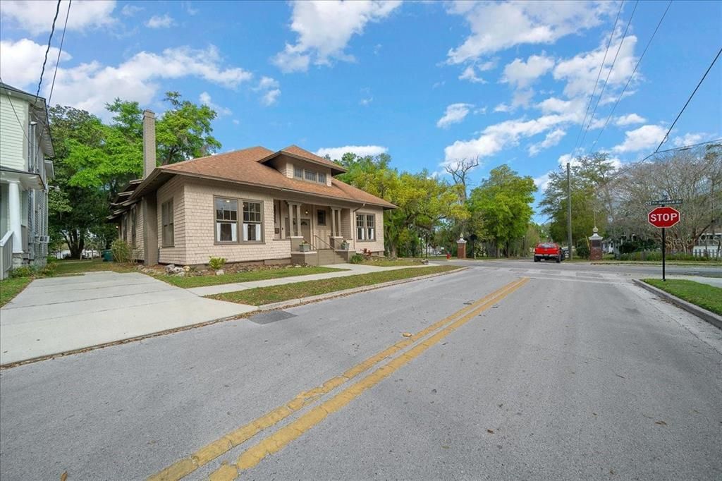 Active With Contract: $330,000 (0 beds, 0 baths, 3242 Square Feet)