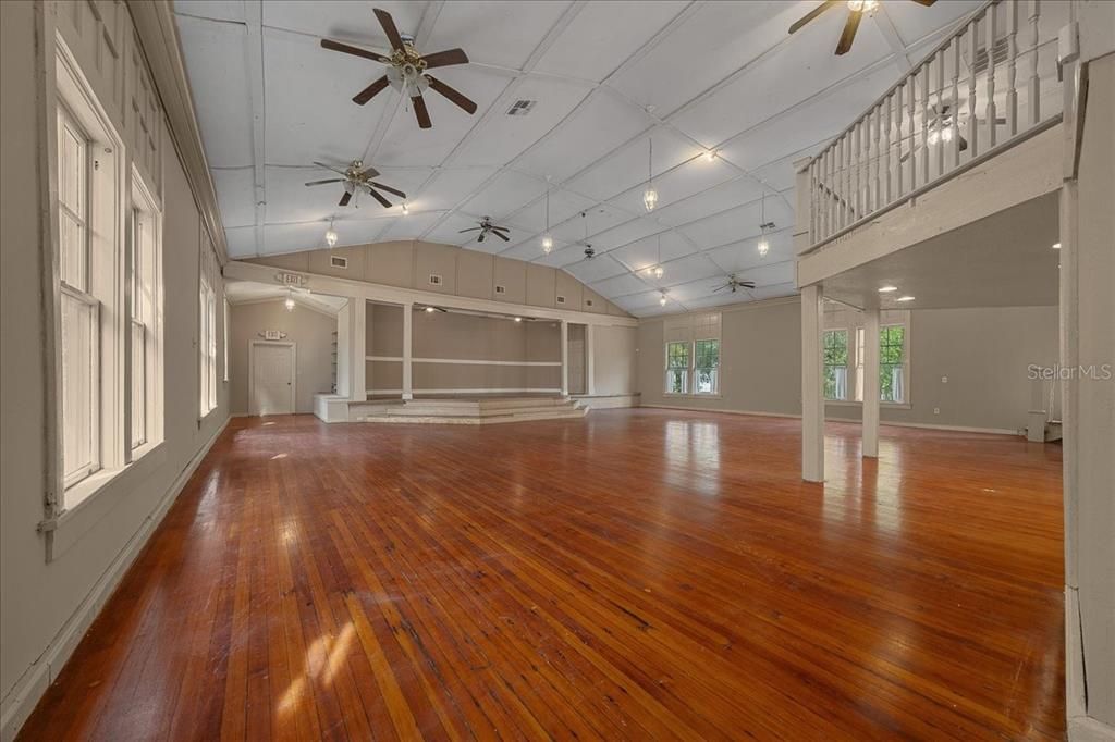 Active With Contract: $330,000 (0 beds, 0 baths, 3242 Square Feet)