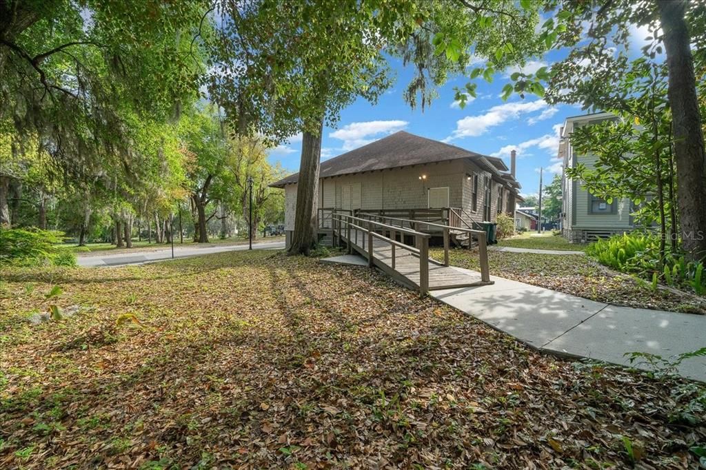 Active With Contract: $330,000 (0 beds, 0 baths, 3242 Square Feet)