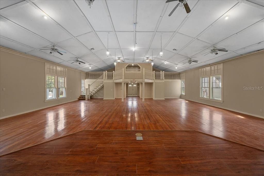 Active With Contract: $330,000 (0 beds, 0 baths, 3242 Square Feet)