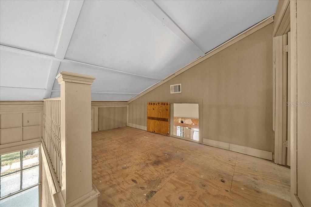 Active With Contract: $330,000 (0 beds, 0 baths, 3242 Square Feet)
