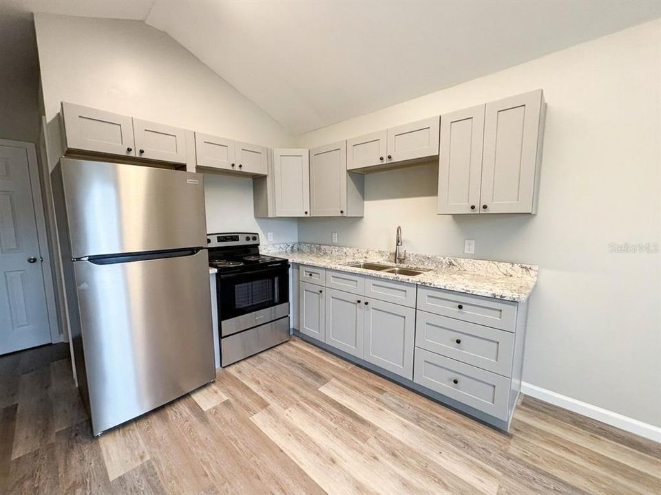 В аренду: $950 (1 спален, 1 ванн, 288 Квадратных фут)