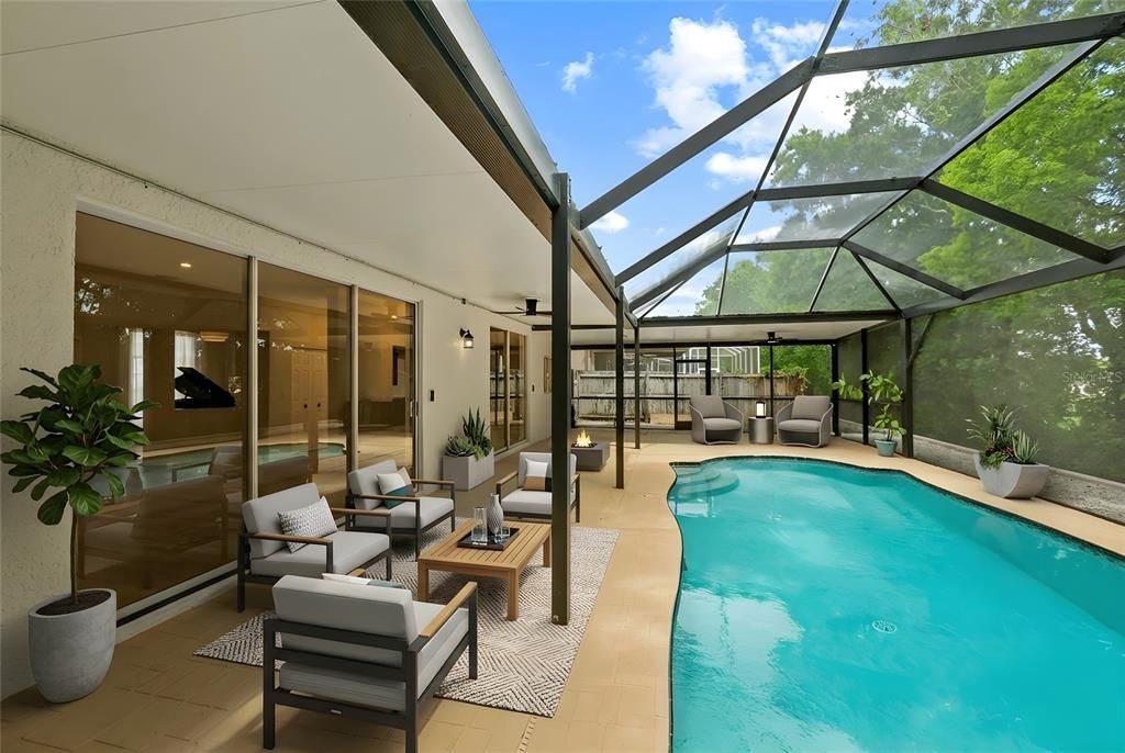 Activo con contrato: $869,000 (4 camas, 2 baños, 3694 Pies cuadrados)